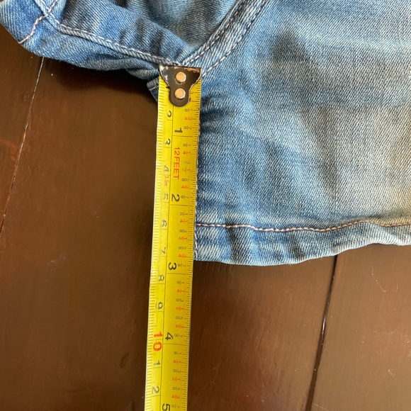 🩳 Brody Jean Shorts 💙 - Picture 4 of 5